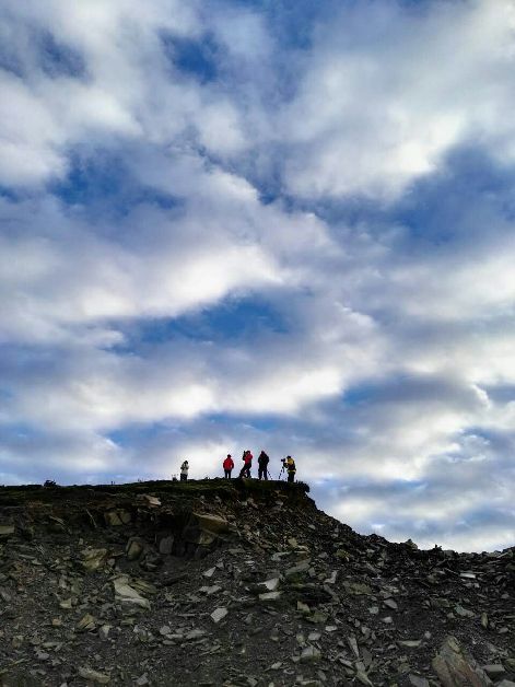 中国】达瓦更扎看云海冰球突破技巧【大美